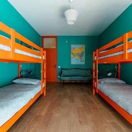 Хостел Habari We Dorm Экстерьер фото