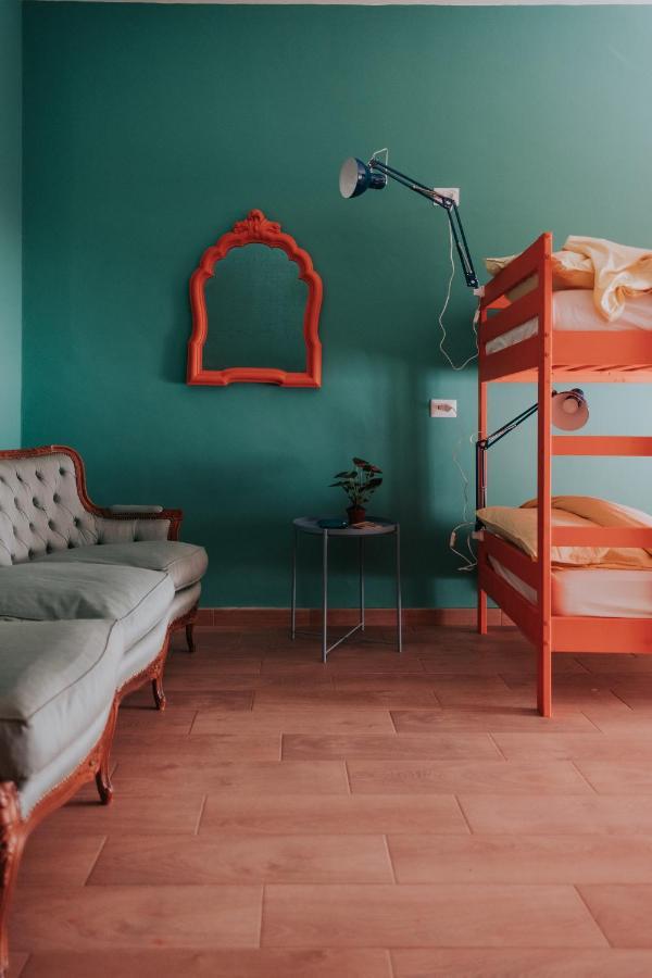 Хостел Habari We Dorm Экстерьер фото